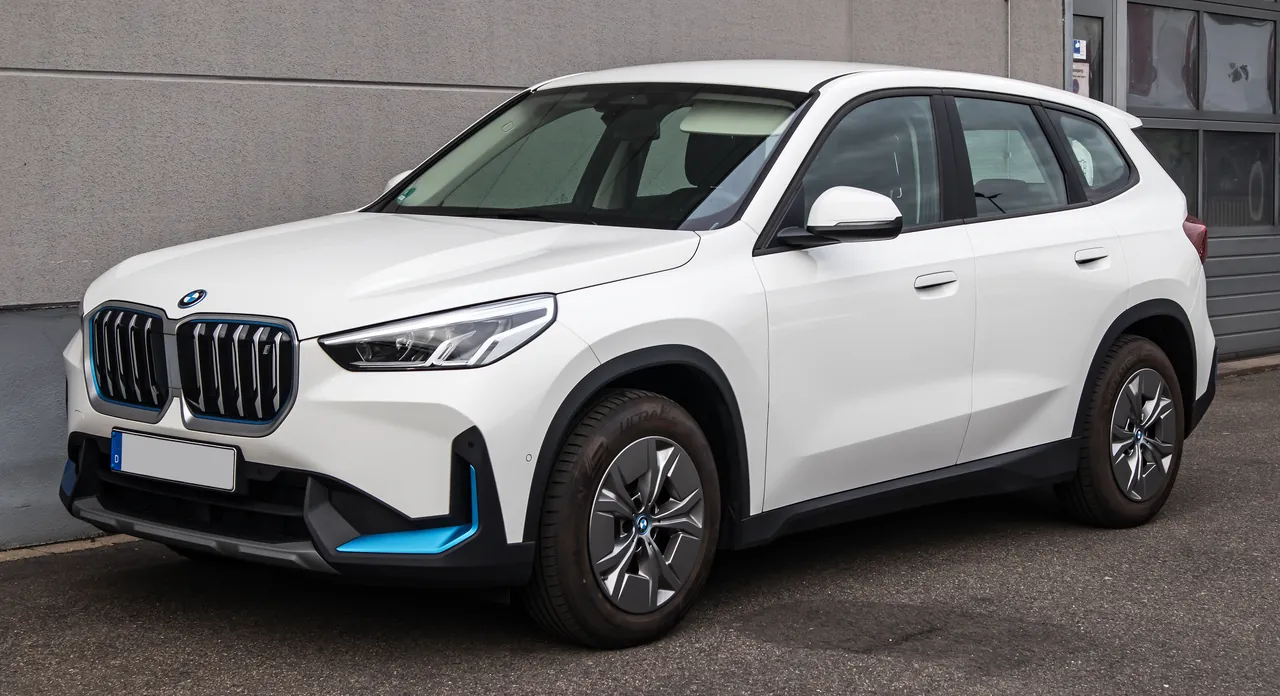 BMW iX1 xDrive30 M Sport