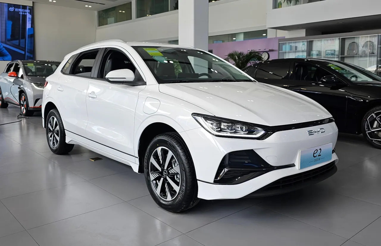 BYD New e2 GS