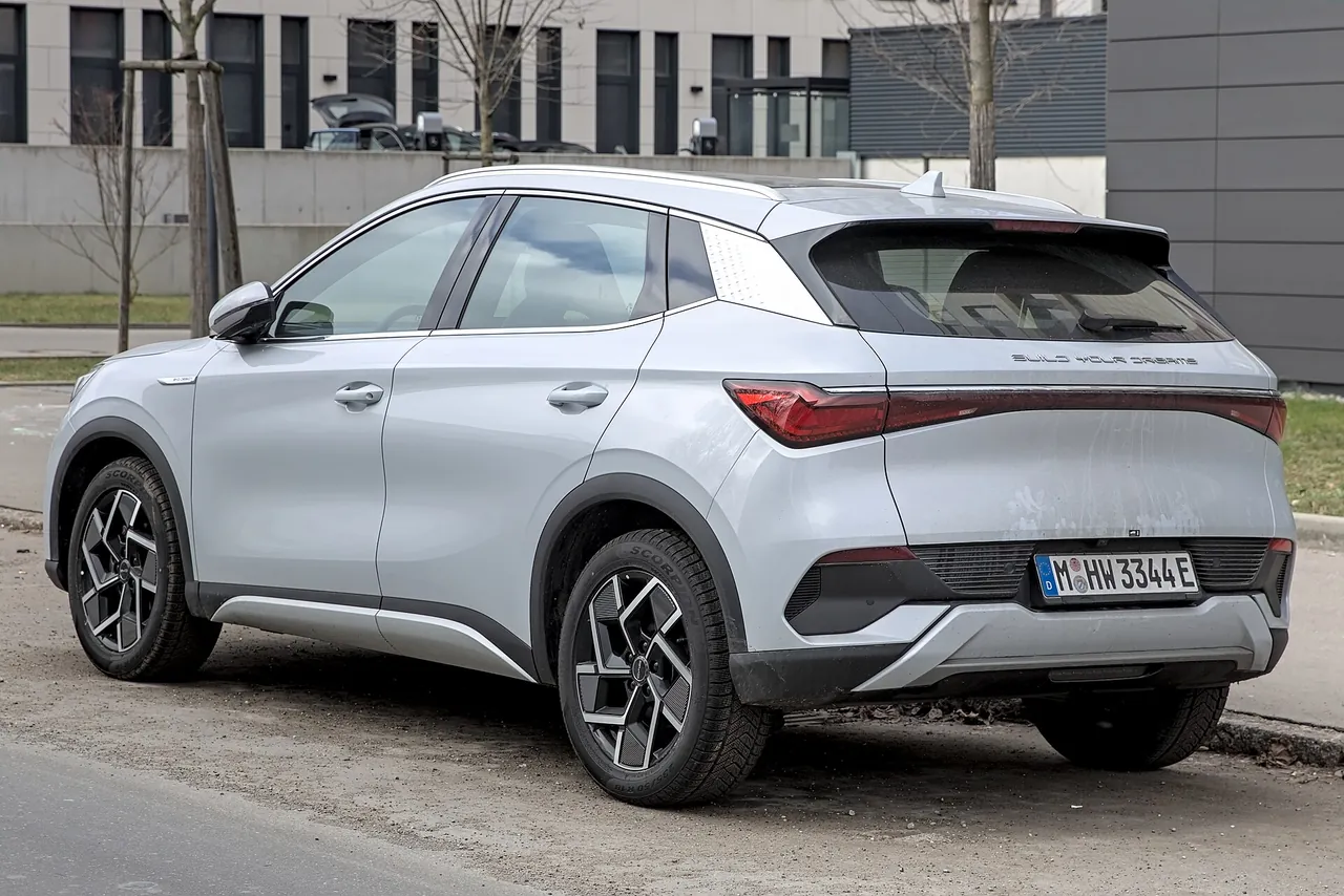 BYD Yuan Plus LUX (2026)