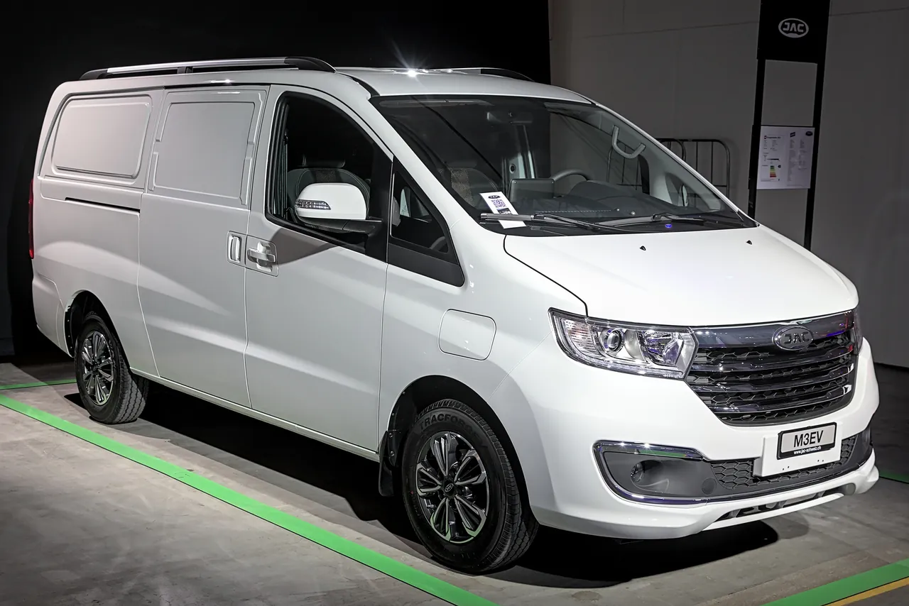 JAC M3 EV