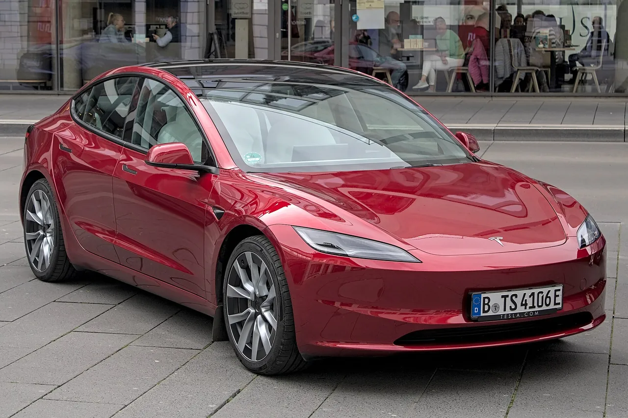 Tesla Model 3 Long Range RWD